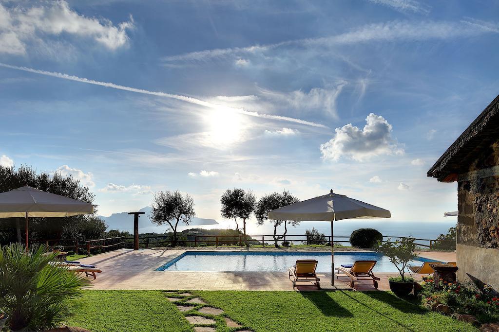 Casale La Torre Villa มัสซาลูเบรนเซ ภายนอก รูปภาพ